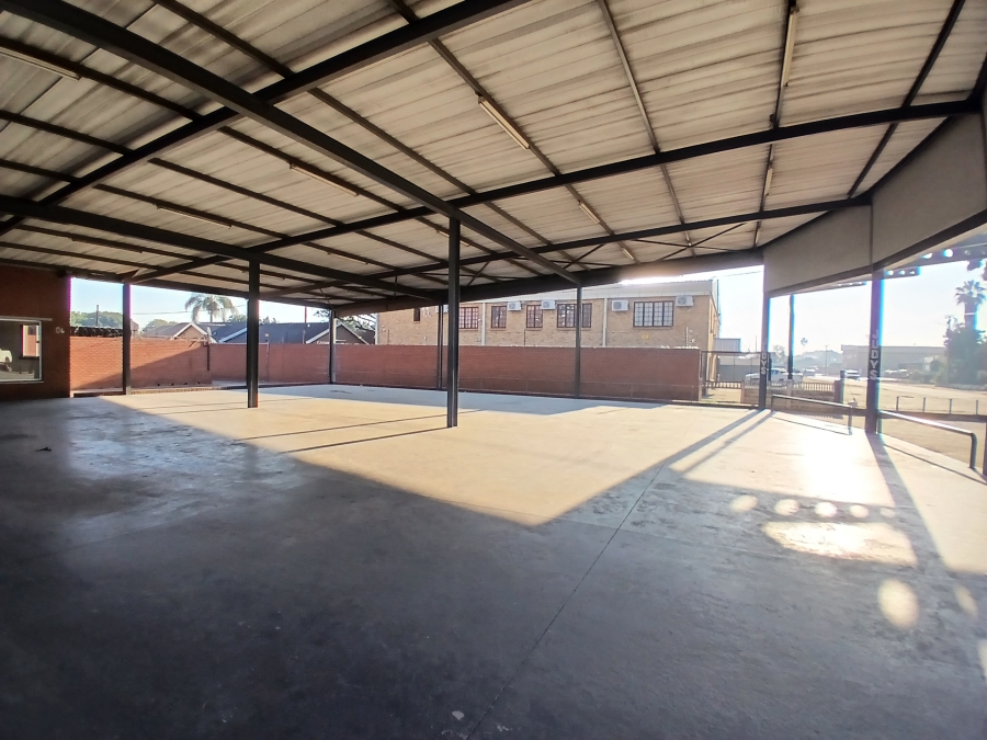 To Let commercial Property for Rent in Lower Bo-dorp North West